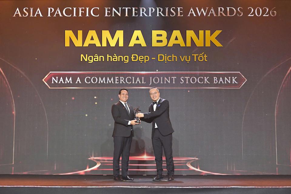 Nam A Bank nhận nhiều giải thưởng uy tín dịp kỷ niệm 34 năm