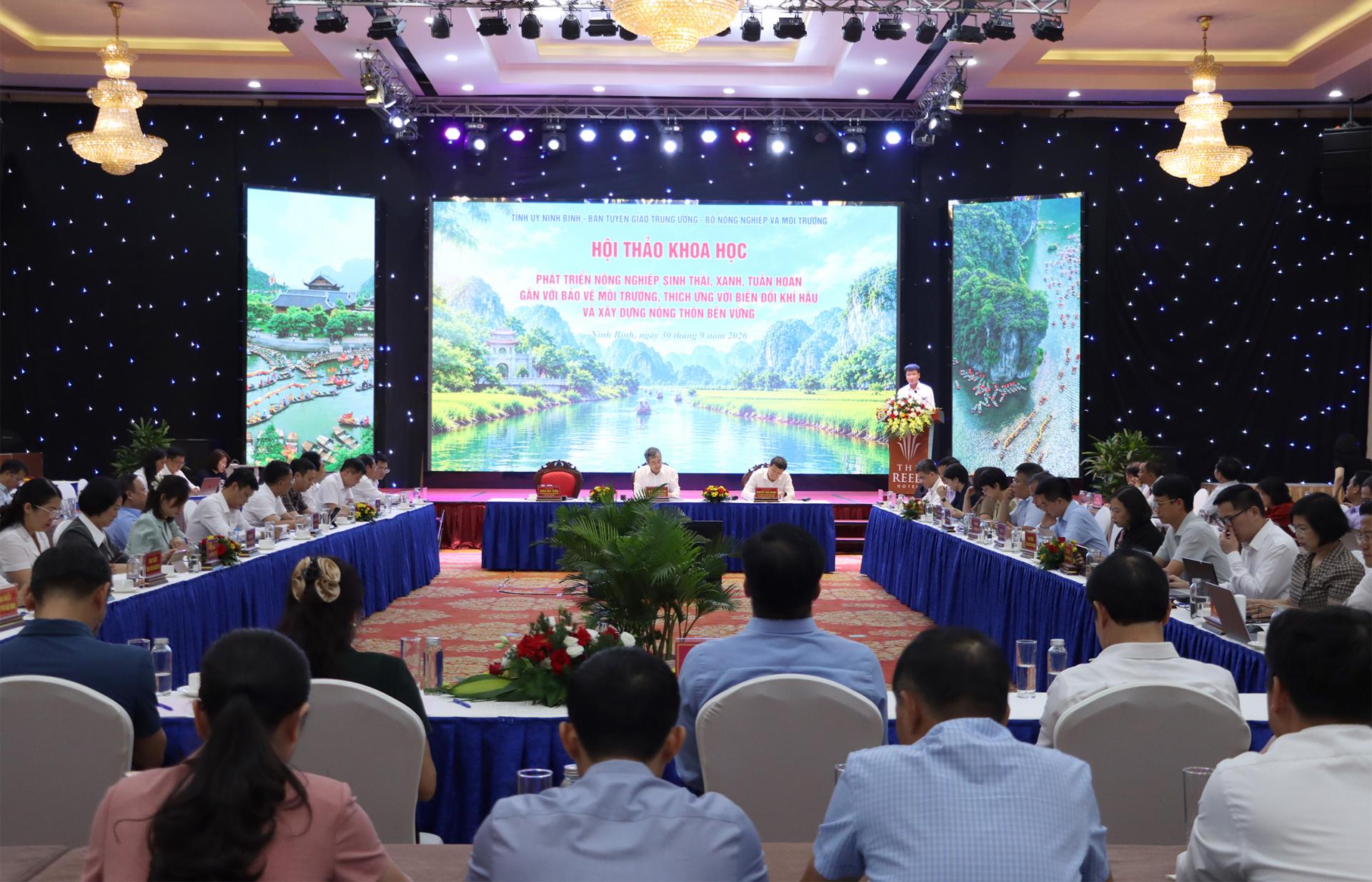 toan-canh-sk_-bt-tinh-phat-bieu_1790812154.jpg