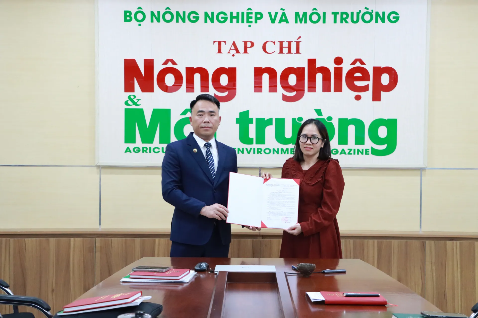 Tạp chí Nông nghiệp và Môi trường trao quyết định bổ nhiệm Phó Trưởng ban Ban Trị sự