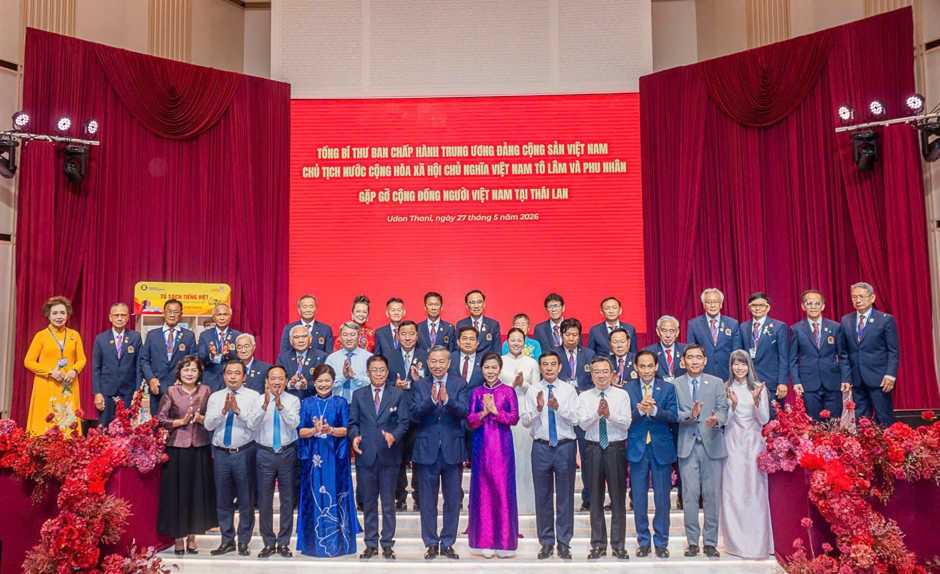 chup-anh-luu-niem_1780375026.jpg