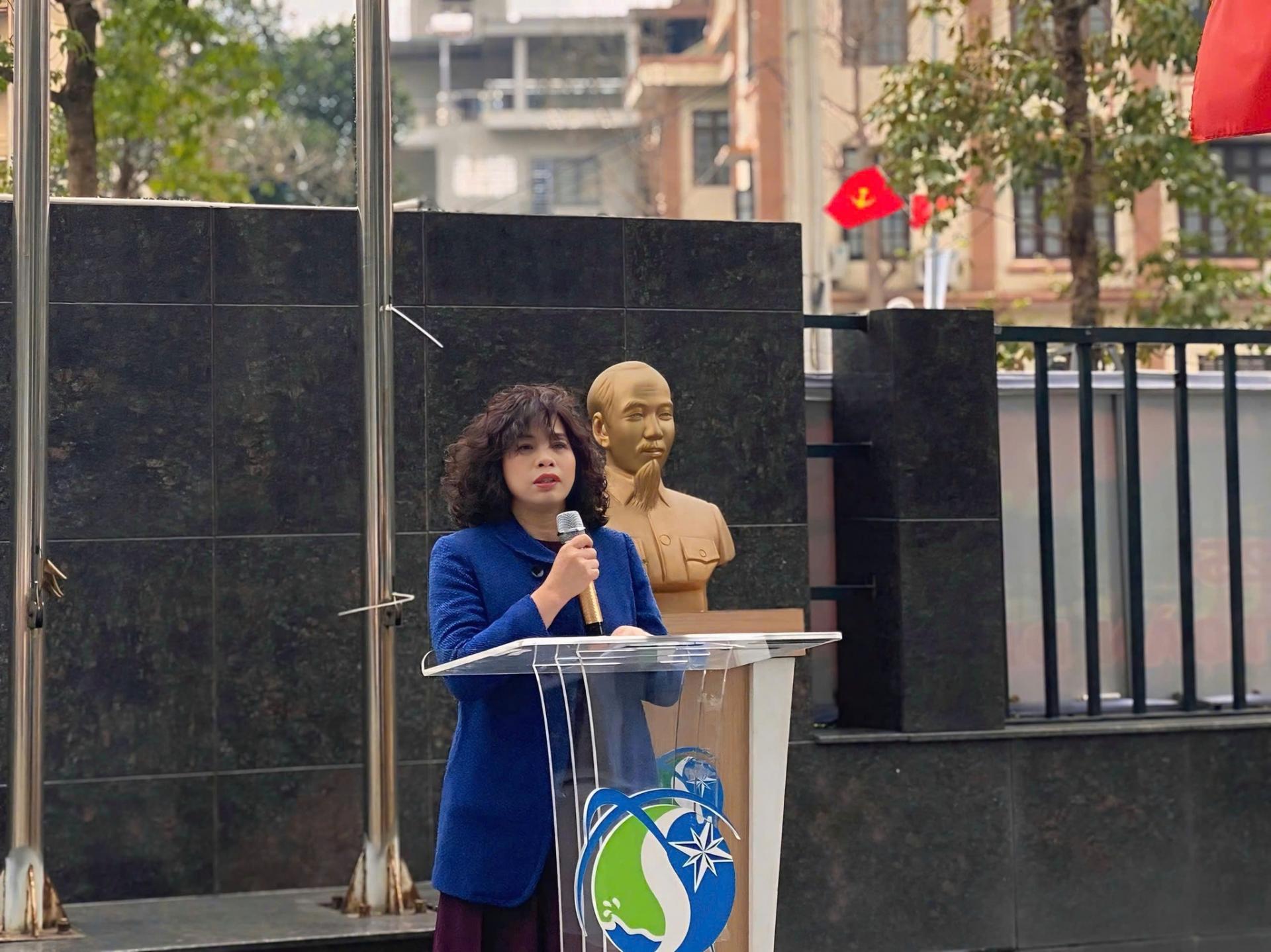 Đoàn Thanh niên Cục Khí tượng Thủy văn tổ chức Lễ chào cờ kỷ niệm 96 năm Ngày thành lập Đảng và Tết Bính Ngọ tại Cục Khí tượng Thủy văn