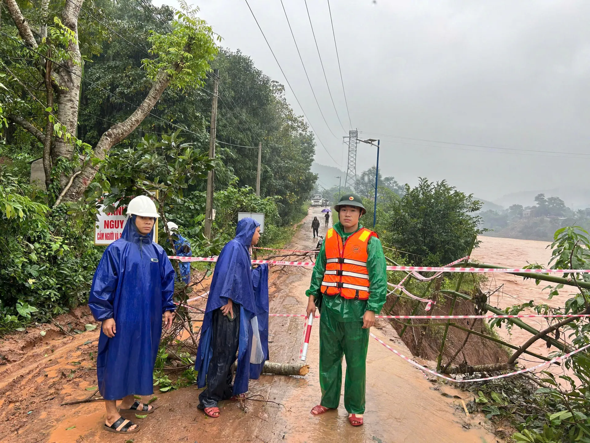Quảng Trị: Mưa lũ trở lại nhiều địa bàn bị chia cắt