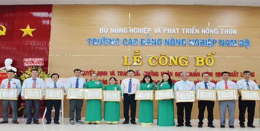 Trường Cao đẳng Nông nghiệp Nam Bộ: Đoàn kết, phát triển, thành tích năm sau cao hơn năm trước