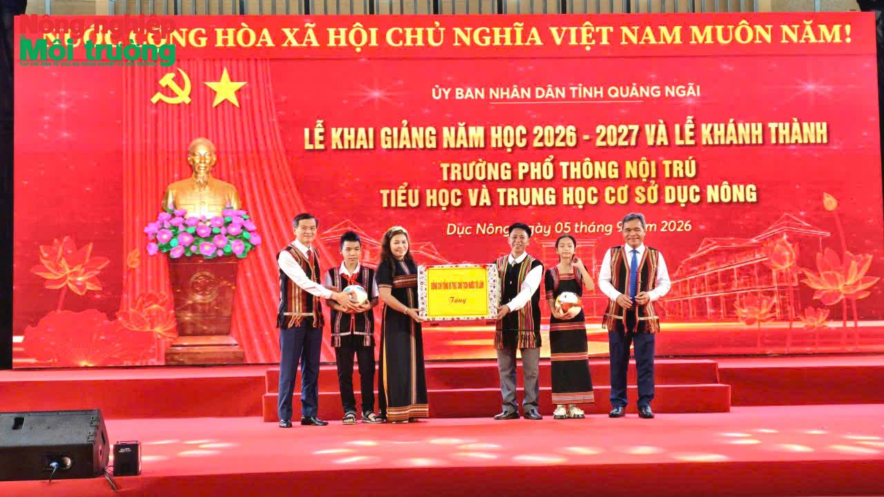 Quảng Ngãi khánh thành 4 trường nội trú liên cấp vùng biên
