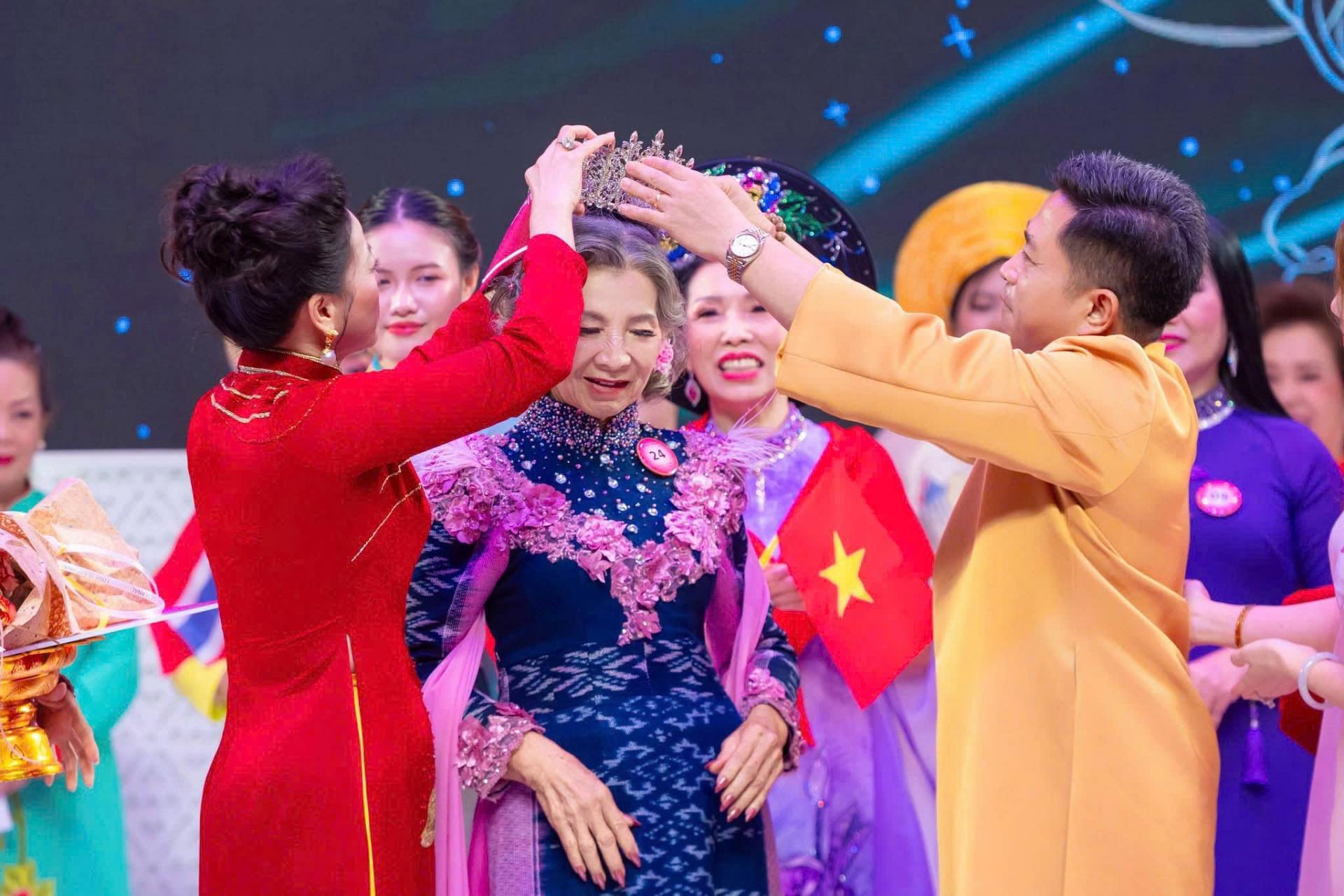 nguoi-dep-ao-dai_1788624477.jpeg