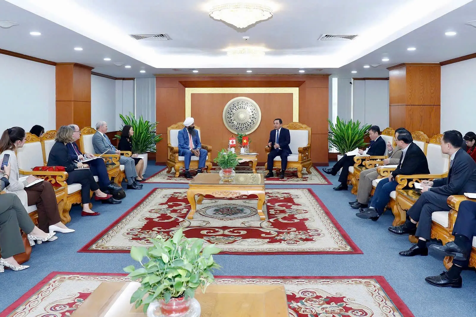 Việt Nam - Canada hướng tới hợp tác thực chất vì tăng trưởng xanh và phát triển bền vững