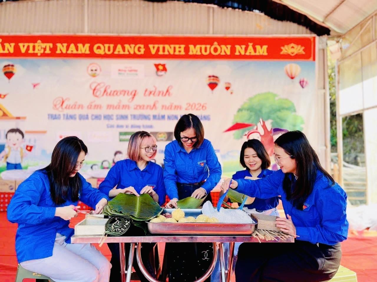 Hành trình gieo yêu thương đến với đến với trẻ em vùng cao ở Lai Châu