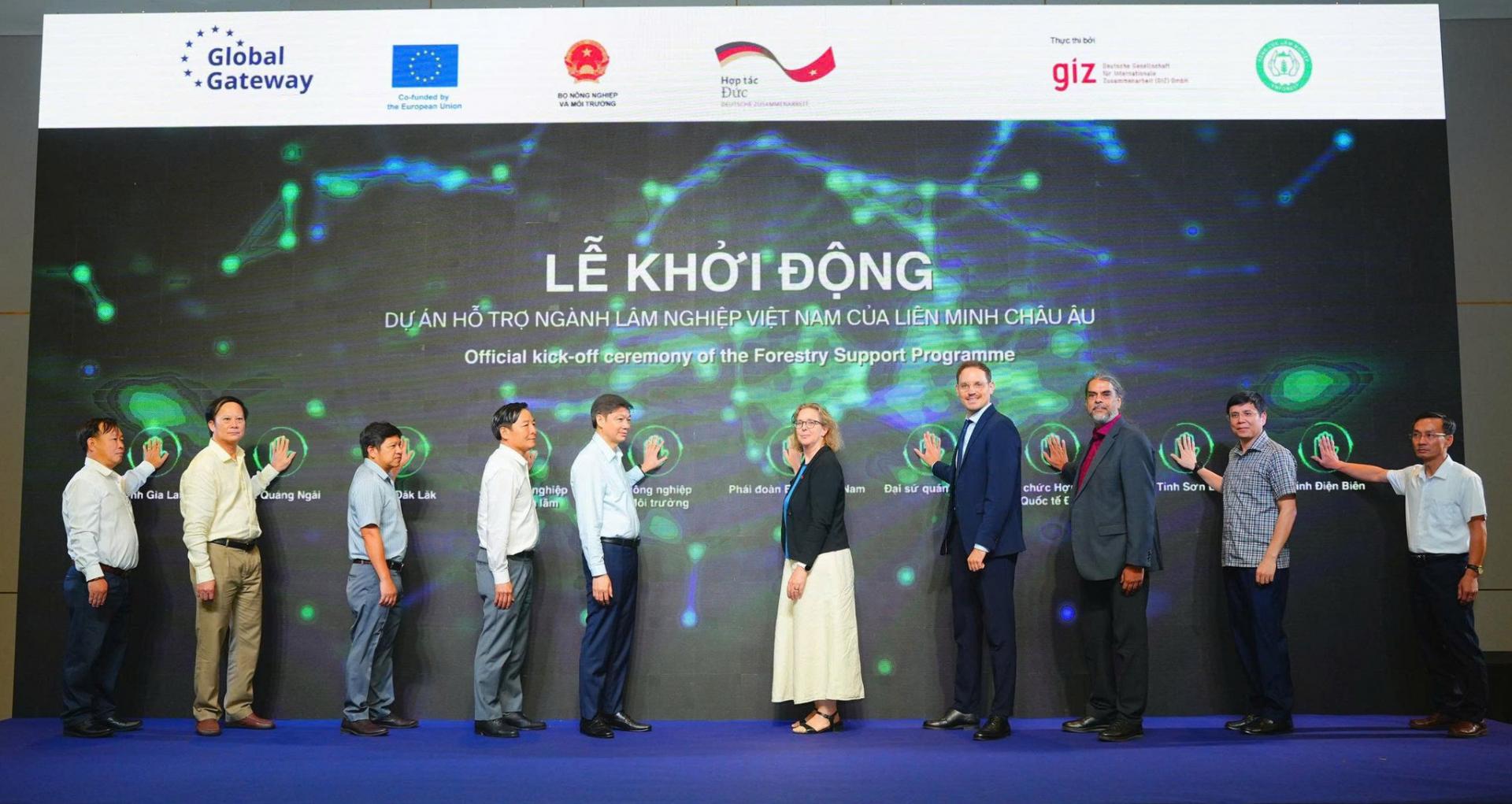 le-khoi-dong_1786103972.jpg