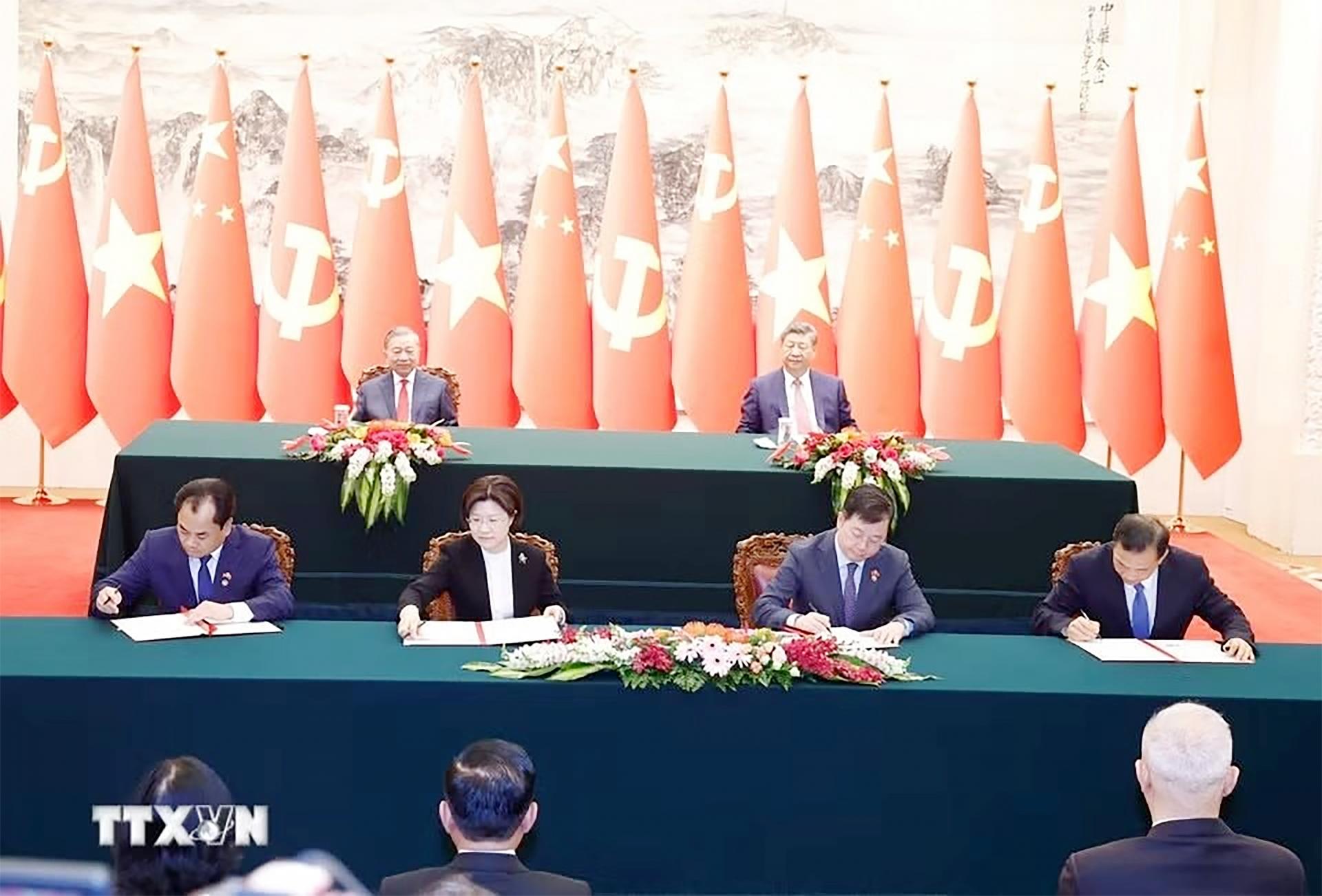 nghi-dinh-thu-vn-tq_1778214230.jpg