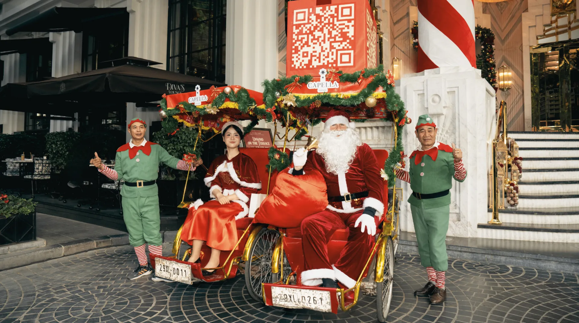 capella-hanoi-santa_1765161210.webp