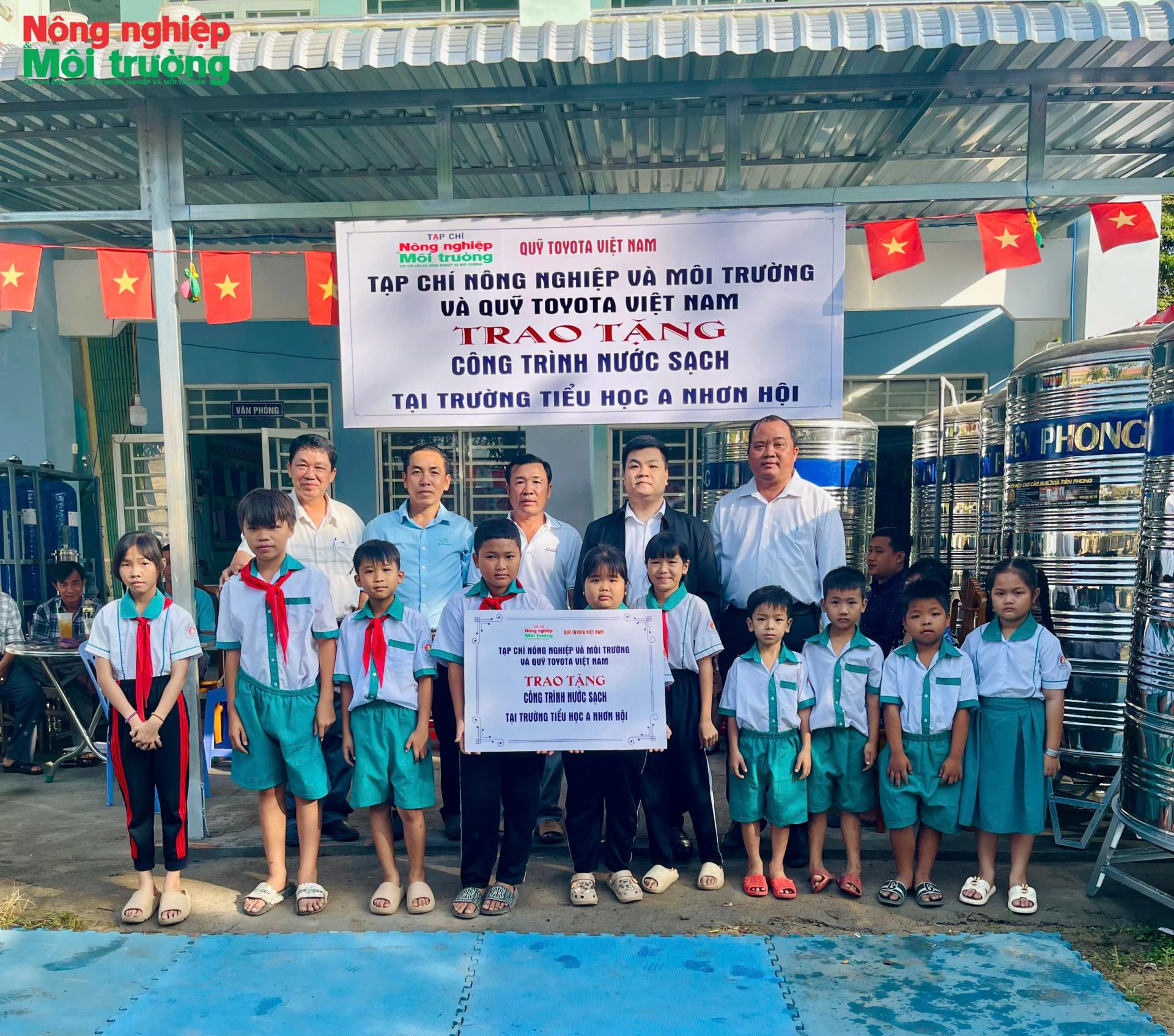 Chương trình “Nước sạch cho các trường học” đến với học sinh trường Tiểu học A Nhơn Hội, tỉnh An Giang