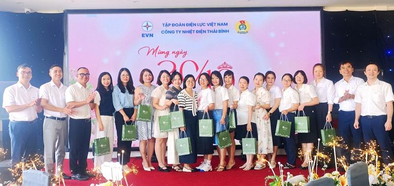Công ty Nhiệt điện Thái Bình tôn vinh phụ nữ trong thời đại số