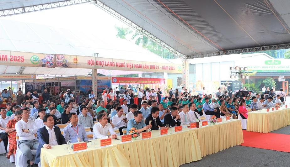 Toàn cảnh sự kiện