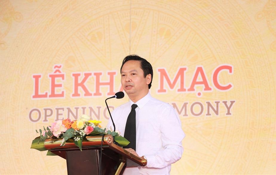Ông Hoàng Văn Dự, Phó Giám đốc Trung tâm Xúc tiến Thương mại Nông nghiệp phát biểu khai mạc sự kiện