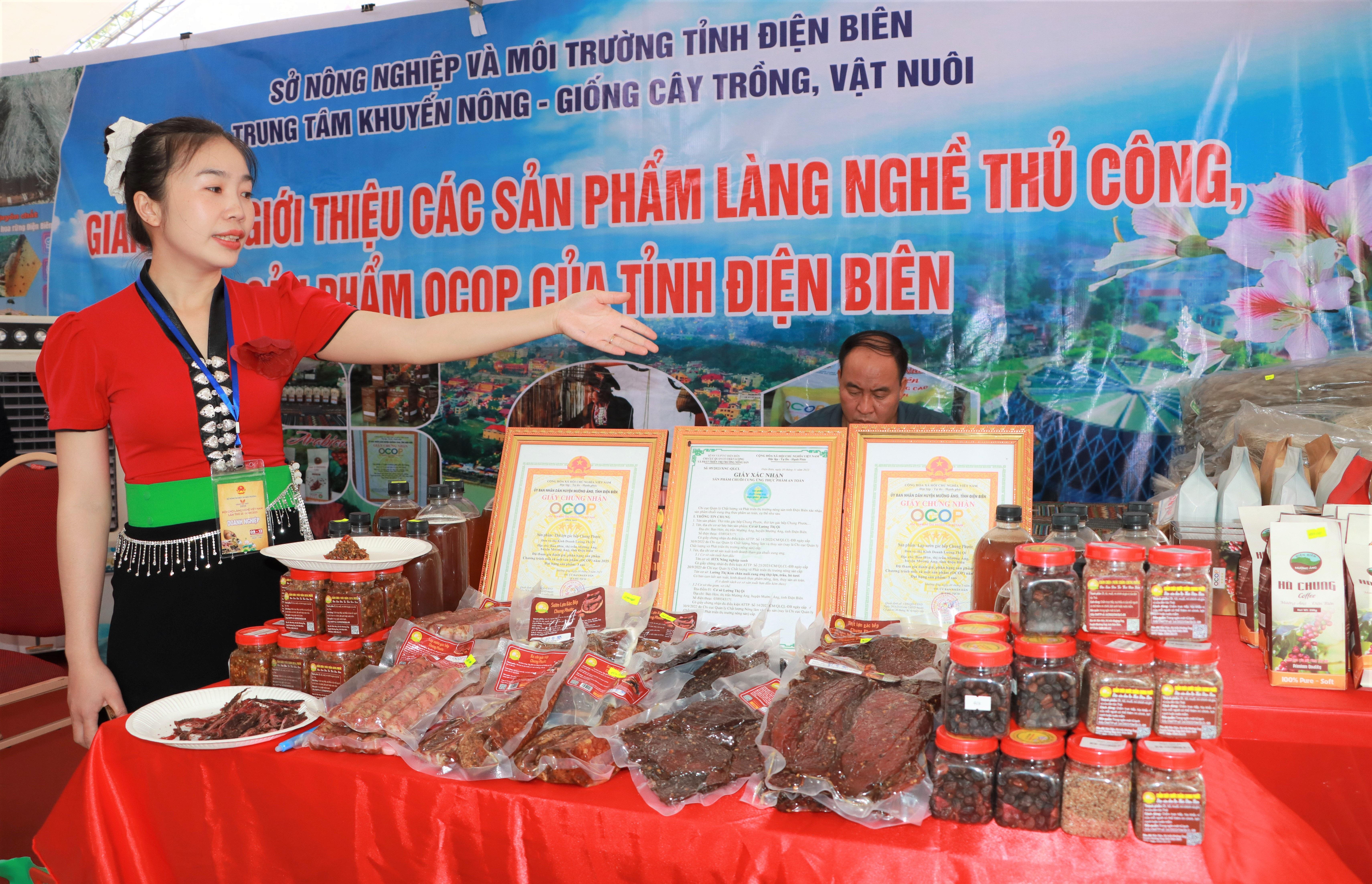 Hội chợ Làng nghề Việt Nam 2025: Cầu nối tinh hoa truyền thống và thị trường hiện đại