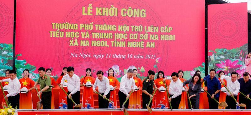 Tổng Bí thư Tô Lâm dự lễ khởi công trường nội trú liên cấp ở Nghệ An