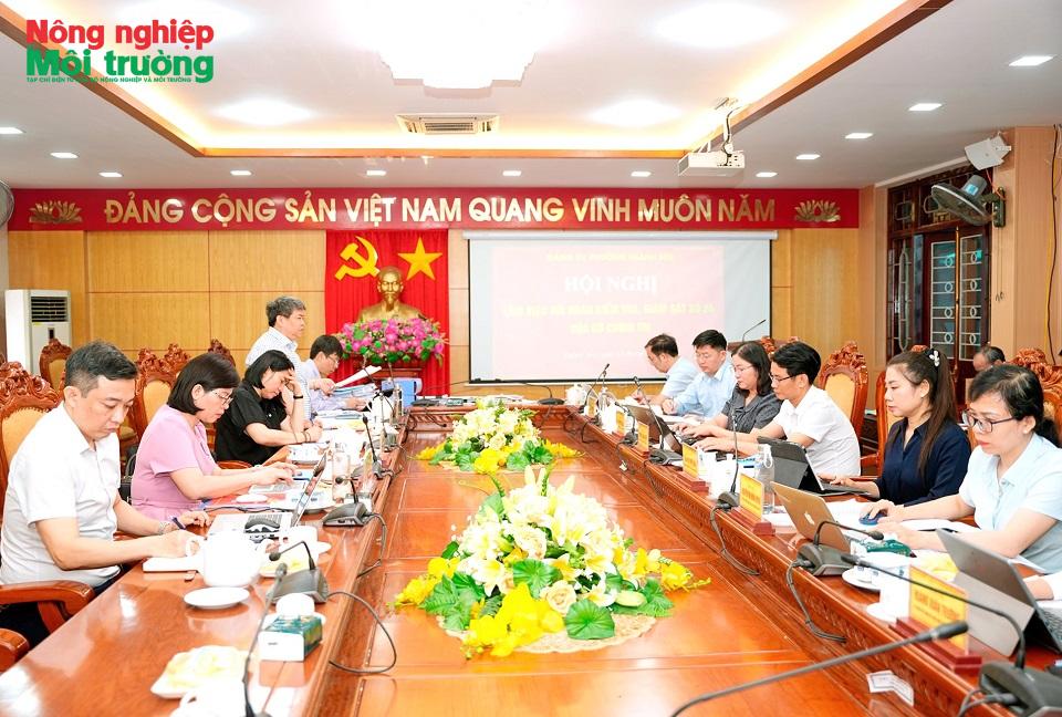 bai-doan-kiem-tra-giam-sat-cua-bo-chinh-tri-lam-viec-voi-phuong-thanh-sen_1776239477.jpg