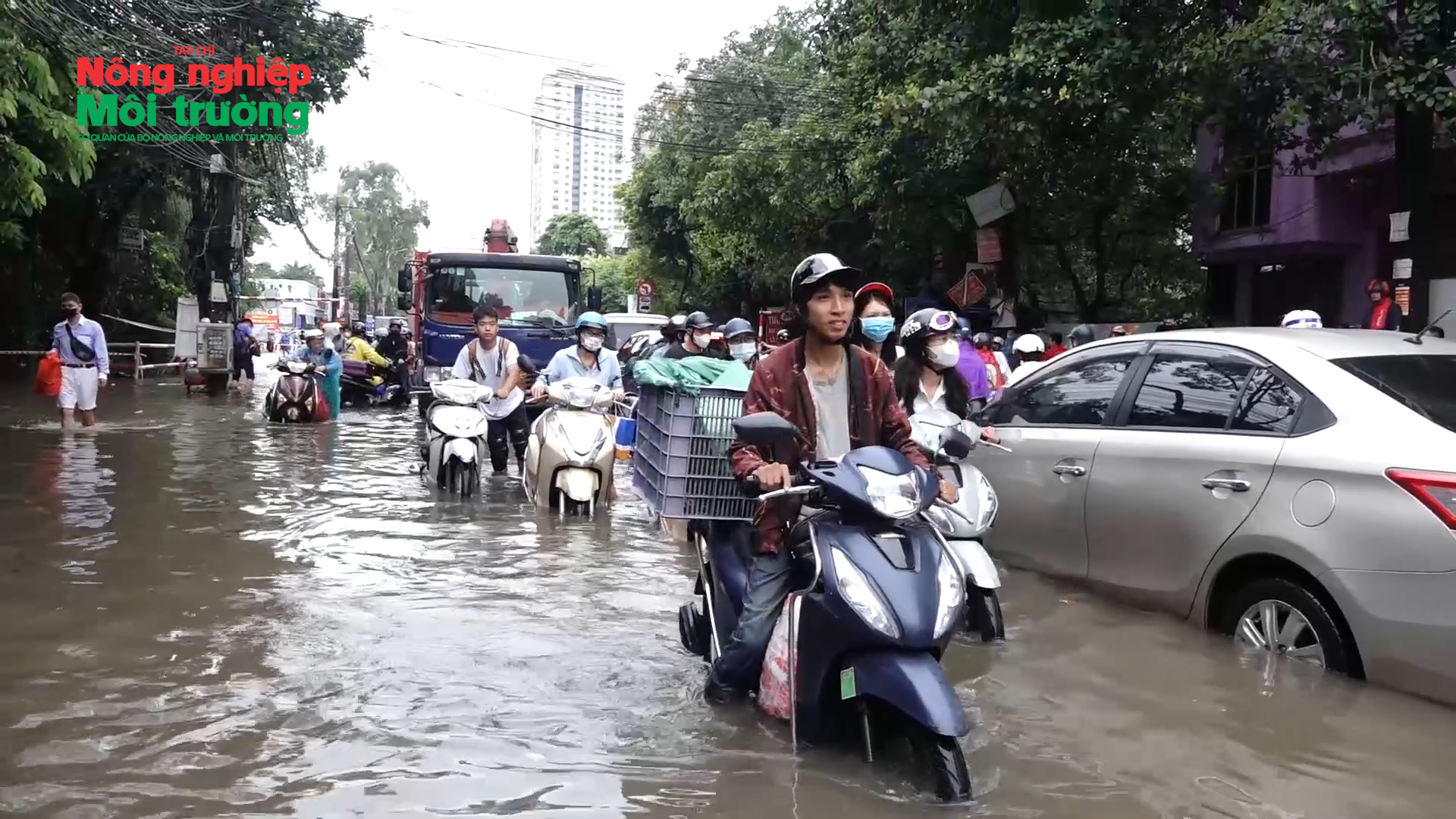 Chống ngập đô thị: Từ bị động sang chủ động