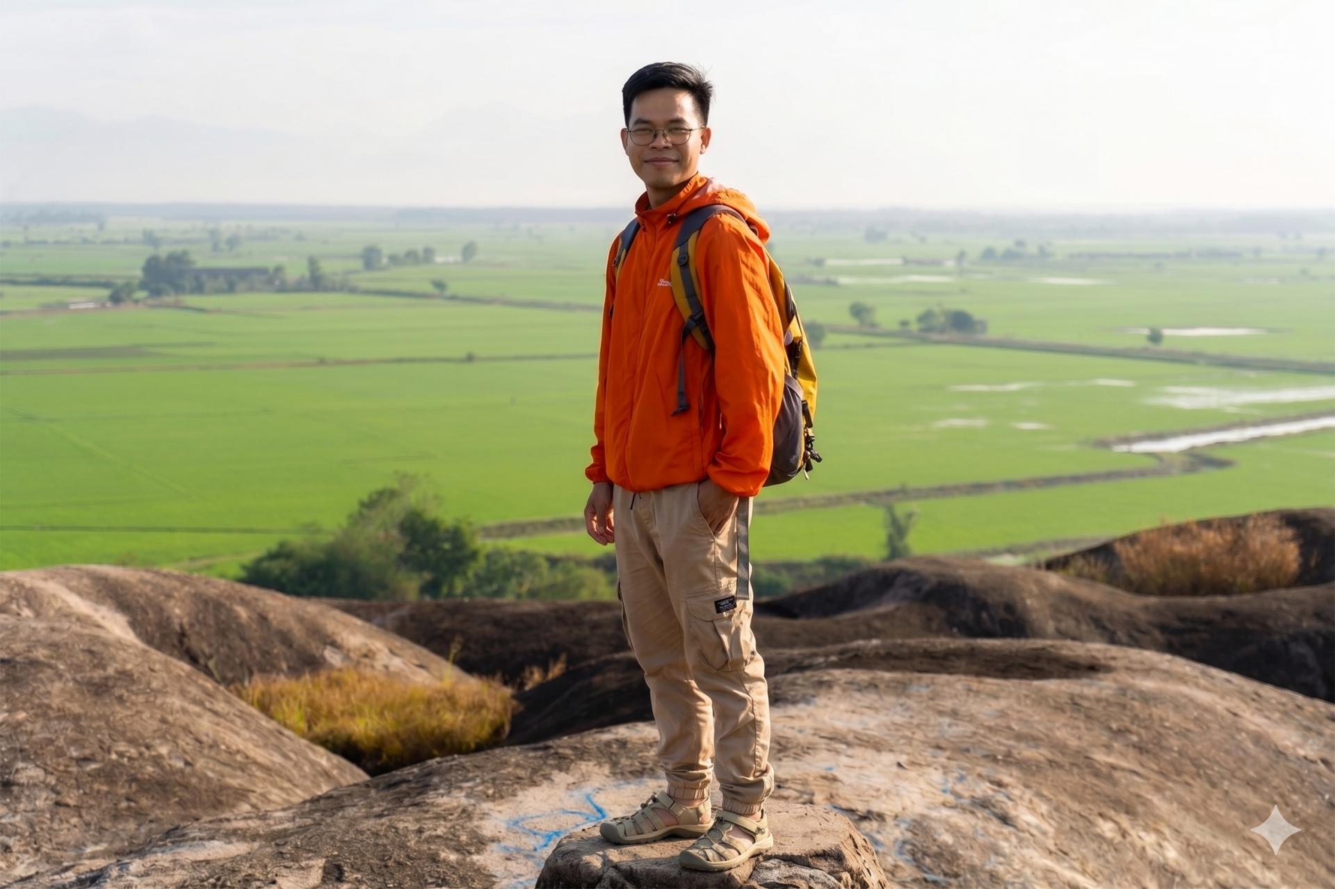 1.-than-van-linh-nguoi-sang-lap-e-tour-va-mo-hinh-du-lich-nong-nghiep_1779116784.jpg