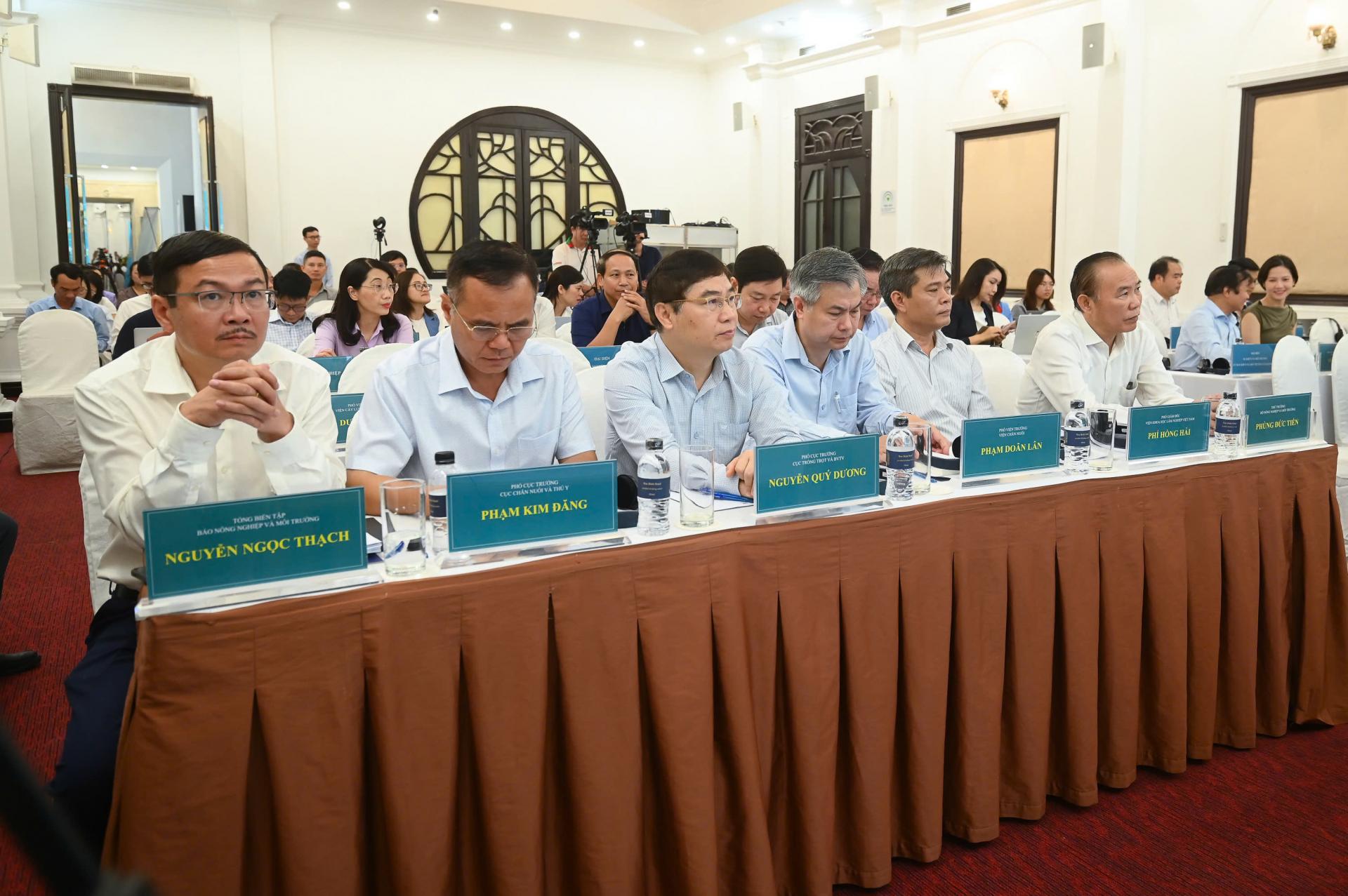 cac-dai-bieu-du_1760773968.jpg