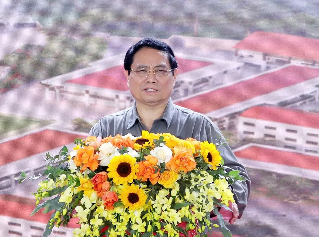 Thủ tướng Phạm Minh Chính: Lan tỏa giá trị nhân văn tới vùng biên cương