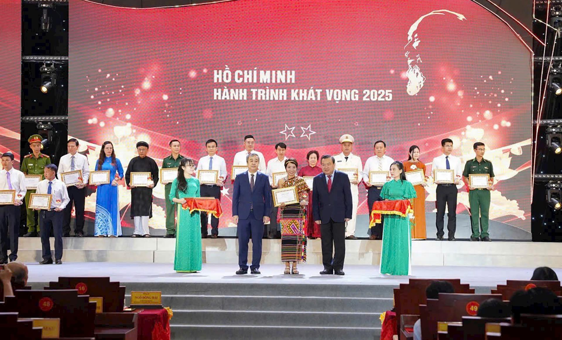kas-tuyen-nhan-giai_1779251900.jpg