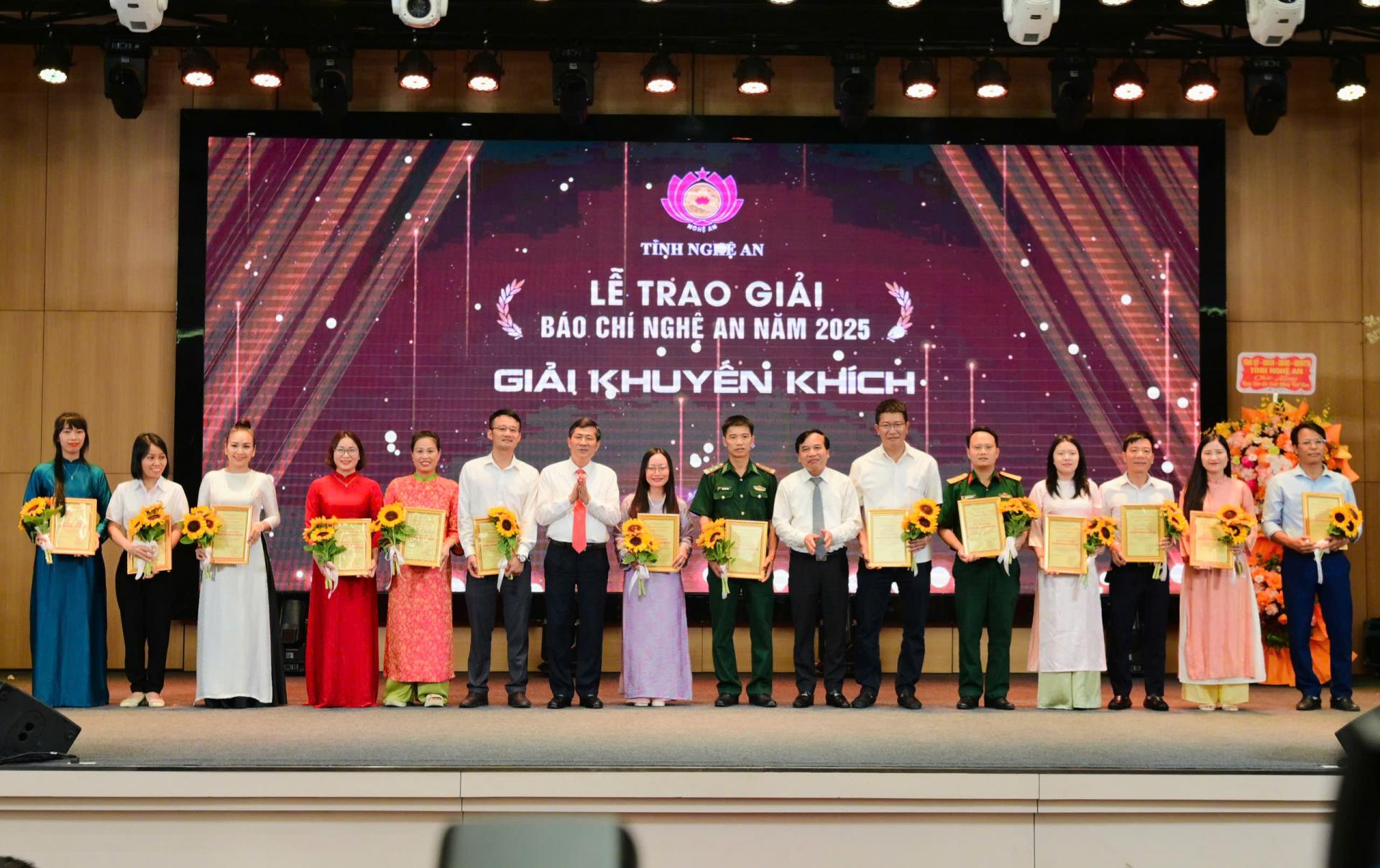giai1_1781920304.jpg
