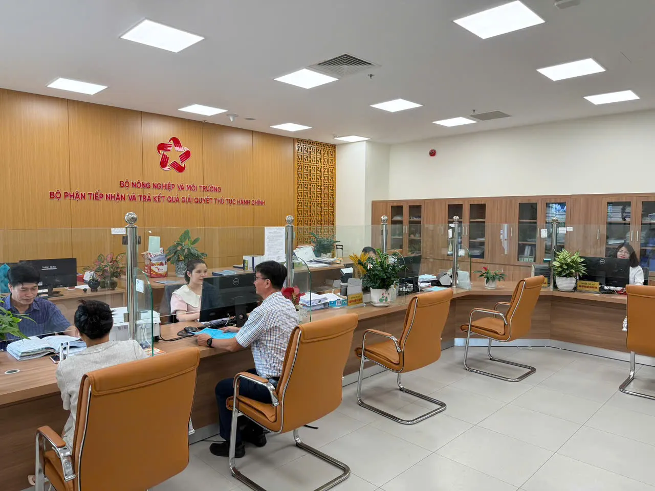 Văn phòng Bộ Nông nghiệp và Môi trường: Điểm tựa điều phối, bảo đảm vận hành thông suốt trong năm bản lề 2025