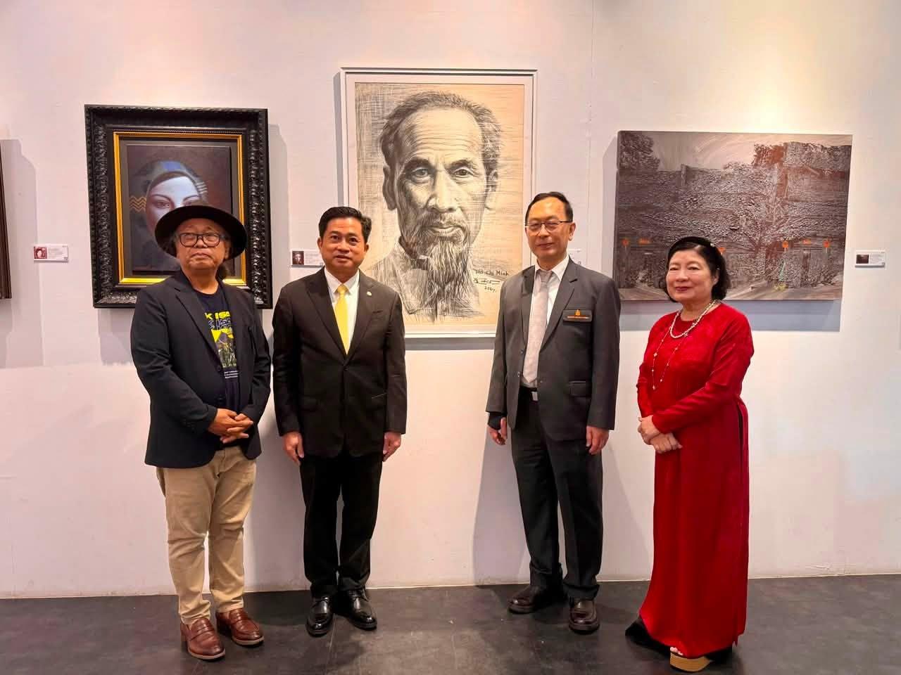 chup-tai-phong-tranh_1787296364.jpg