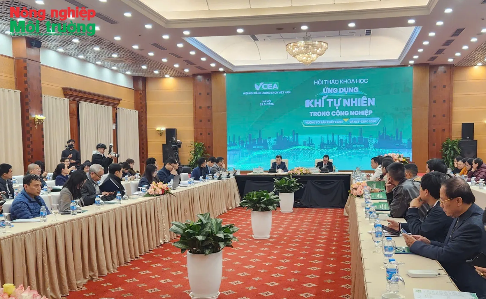 Nâng cao hiệu quả ứng dụng khí tự nhiên hướng tới sản xuất xanh và Net Zero 2050