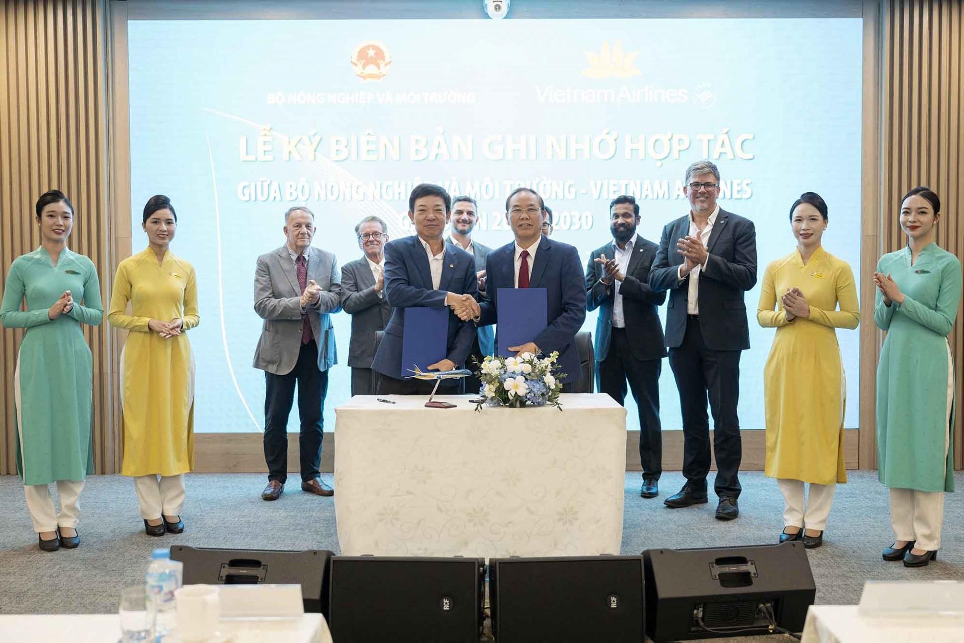 Vietnam Airlines ra mắt “Liên minh Xanh”: Từ cam kết ESG đến một hệ sinh thái hành động vì phát triển bền vững