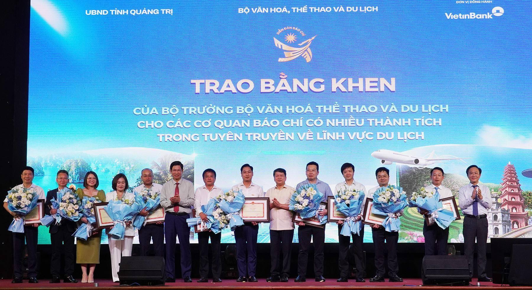 Vai trò của báo chí trong việc thúc đẩy ngành kinh tế du lịch tại Việt Nam