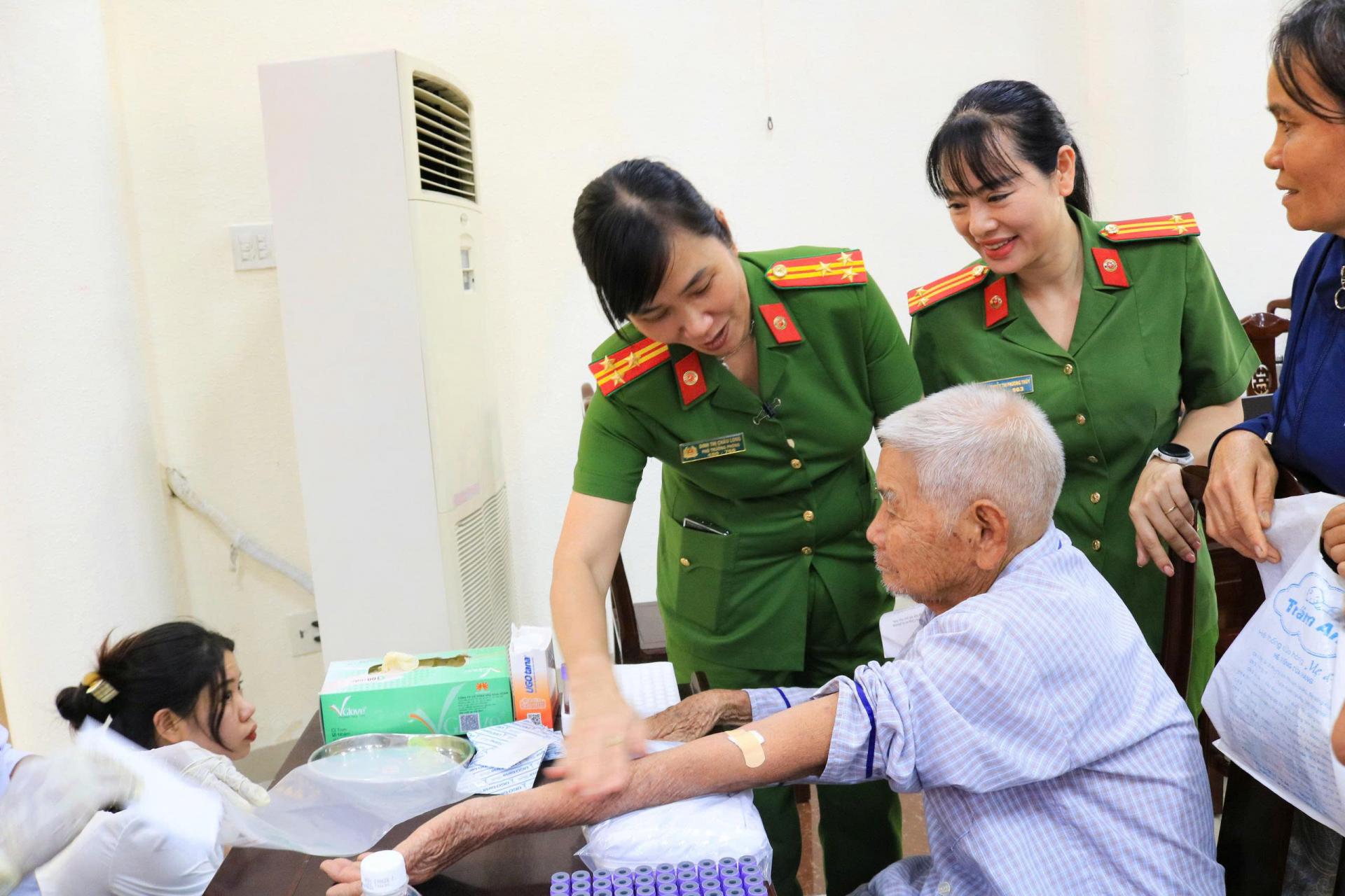 Khánh Hòa đẩy nhanh thu nhận mẫu ADN thân nhân liệt sĩ chưa xác định danh tính