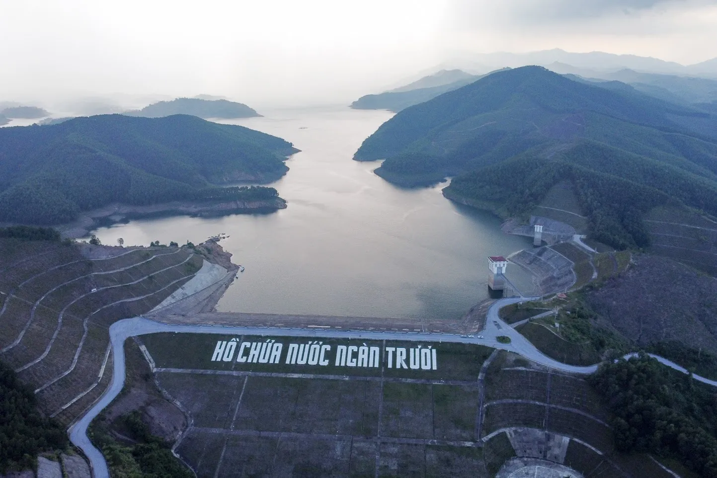 Tăng cường an toàn hồ đập trong bối cảnh mưa lũ cực đoan