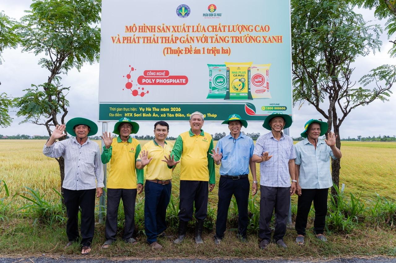 Đồng Tháp phát triển mô hình kinh tế tập thể "Xanh-Số-Tuần hoàn"