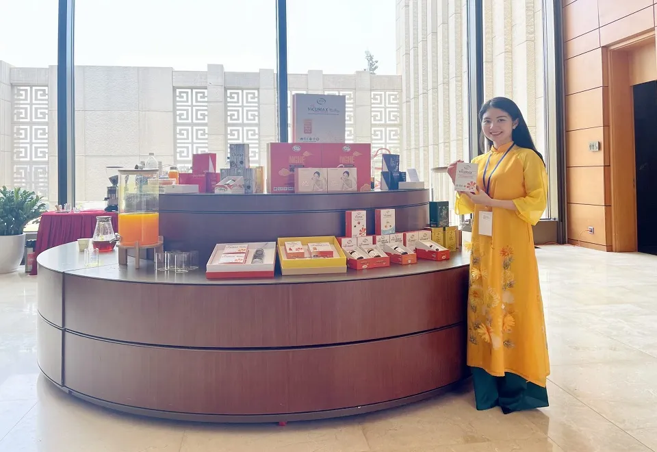 Nano curcumin Bắc Hà: Sản phẩm OCOP nâng tầm nông sản Việt qua công nghệ và phát triển bền vững