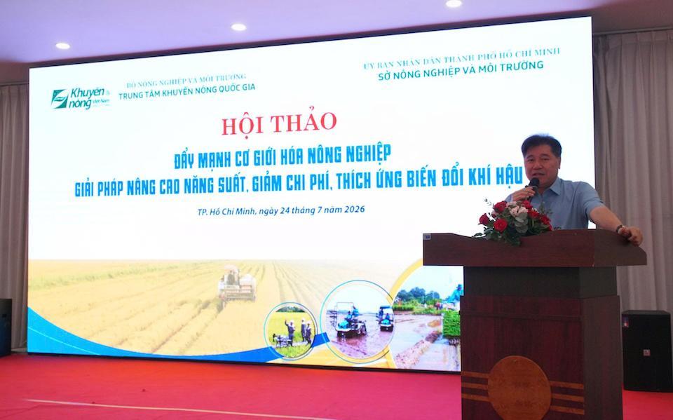 Cơ giới hóa nông nghiệp: Đừng chỉ đưa máy ra đồng, hãy giải phóng tư duy nhà nông