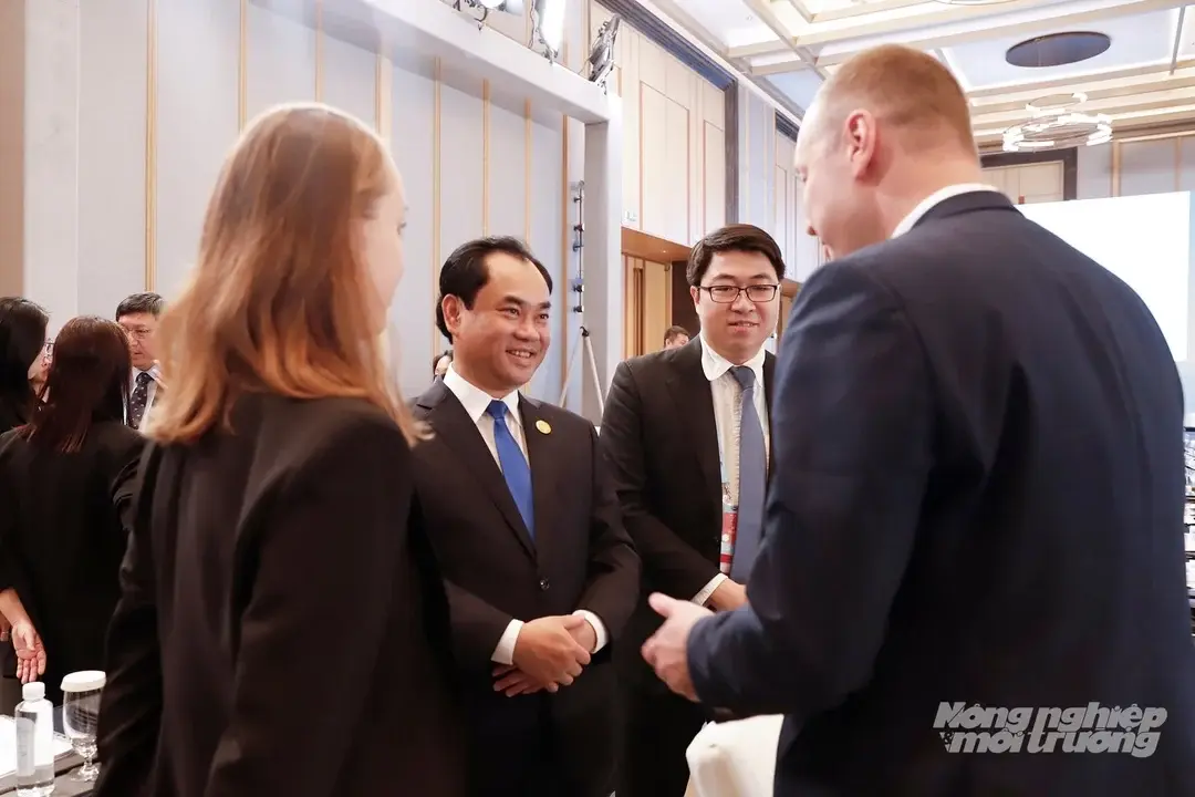 baonnmt_bo-truong_apec_4-130723_228-130725-141323_1787827340.webp