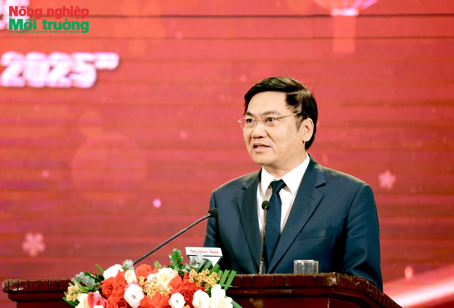 Tăng cường cơ chế phối hợp tương tác hai chiều với báo chí