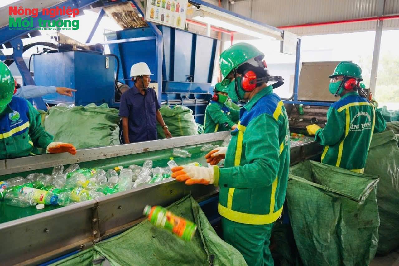 Công ty Môi trường Bình Định: Hoàn thành vượt kế hoạch năm 2025, giữ vững đà tăng trưởng