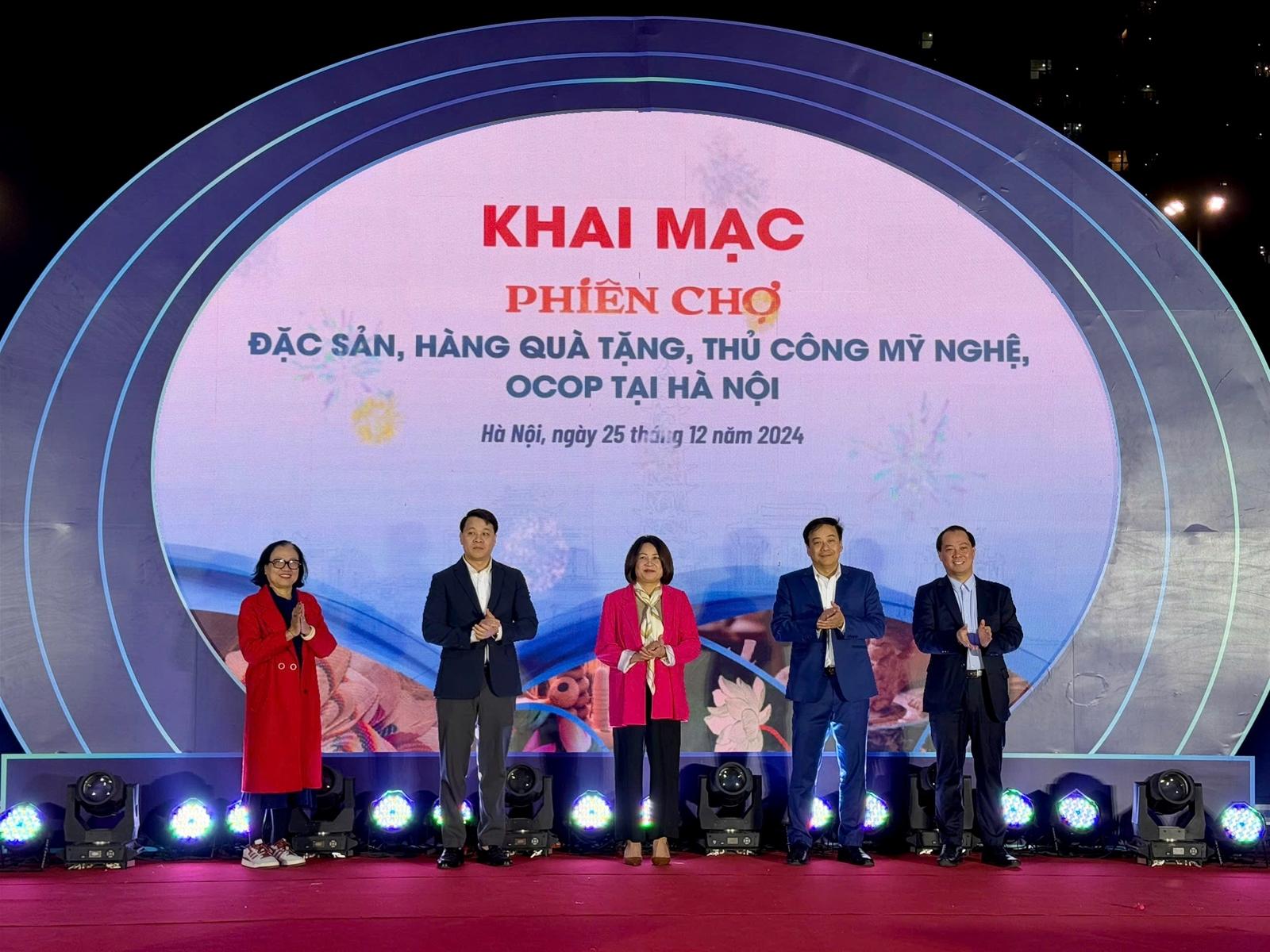 Sản phẩm OCOP tiêu biểu tại phiên chợ đặc sản ở Hà Nội