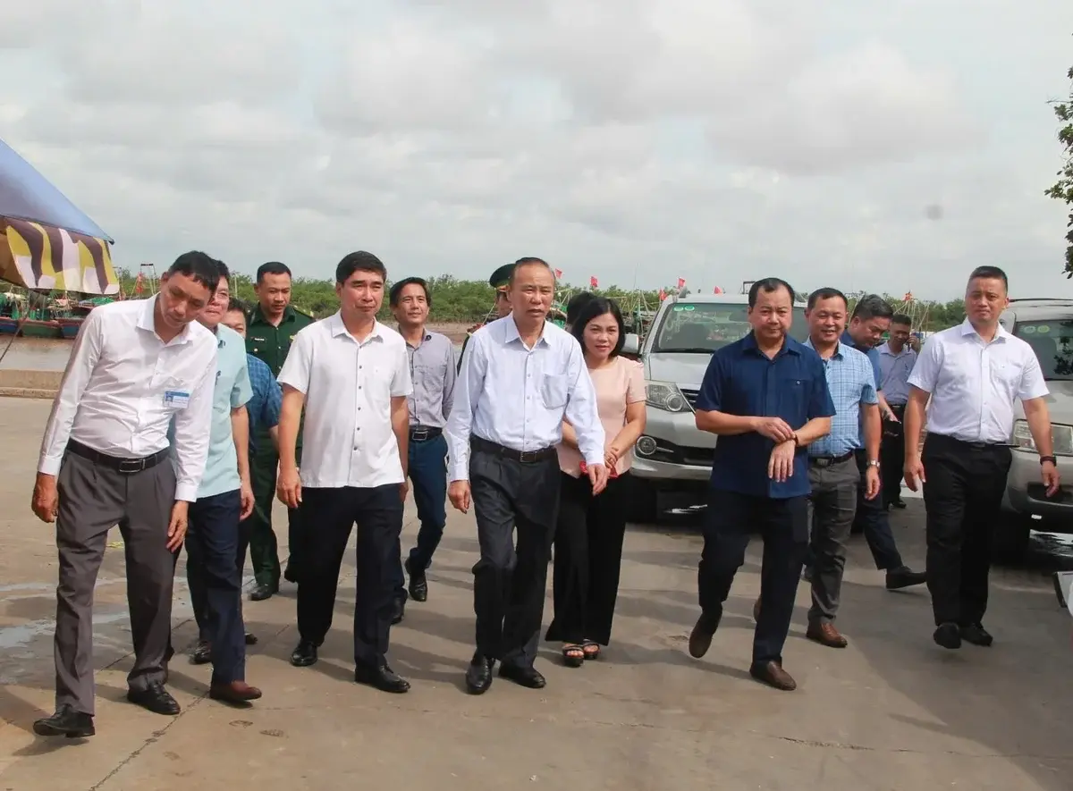 hai-phong-cam-ket-mot-thang-hanh-dong-de-siet-chat-quan-ly-tau-ca-152329_863-174233_1777368519.webp