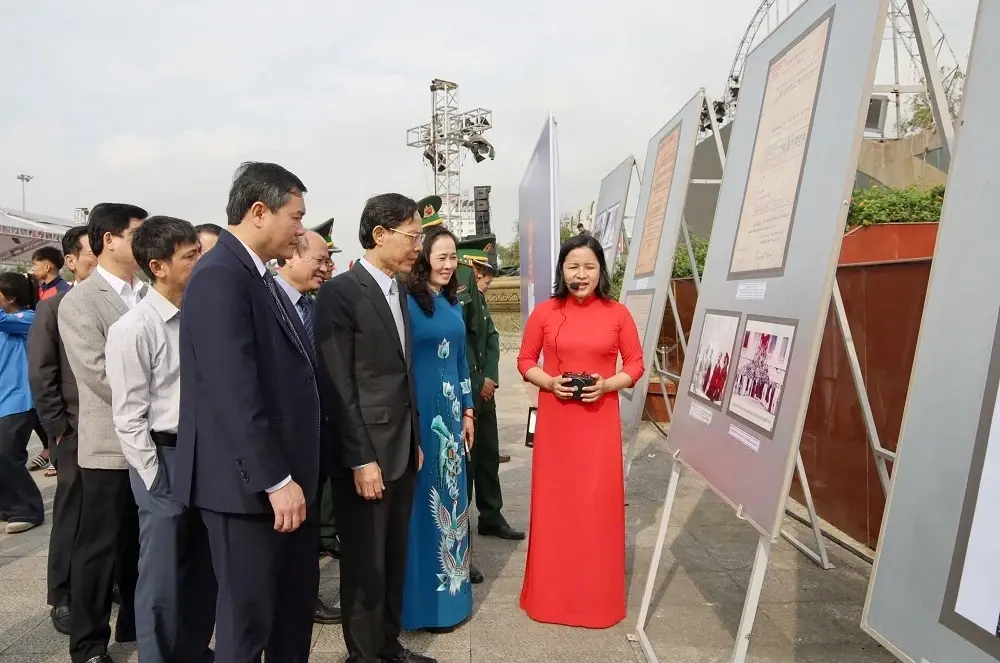 Thanh Hóa khai mạc triển lãm chào mừng bầu cử đại biểu Quốc hội khóa XVI