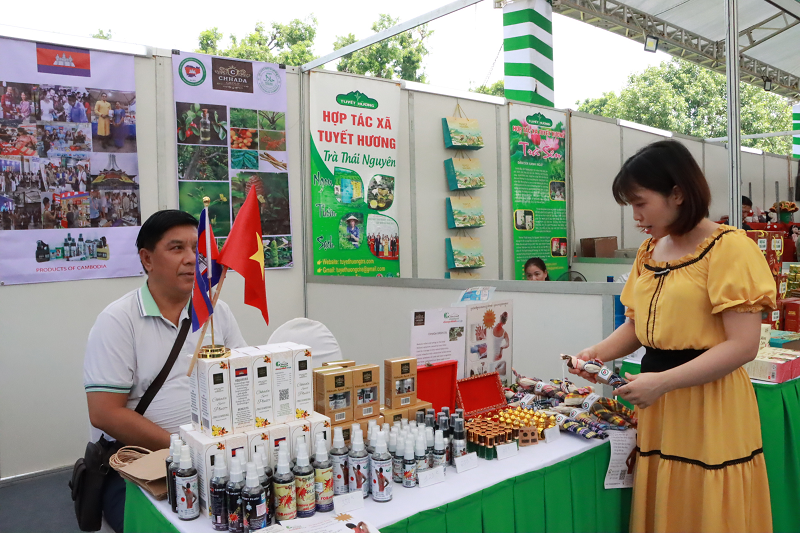 Đưa sản phẩm OCOP lên sàn thương mại điện tử: Chìa khóa để vươn ra thị trường toàn cầu