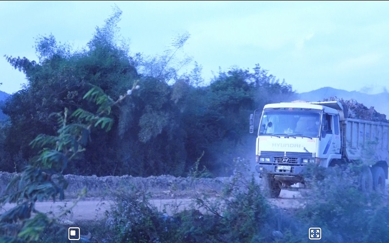 Đắk Lắk: Người dân sống cùng khói bụi, phương tiện hoạt động gây ô nhiễm môi trường
