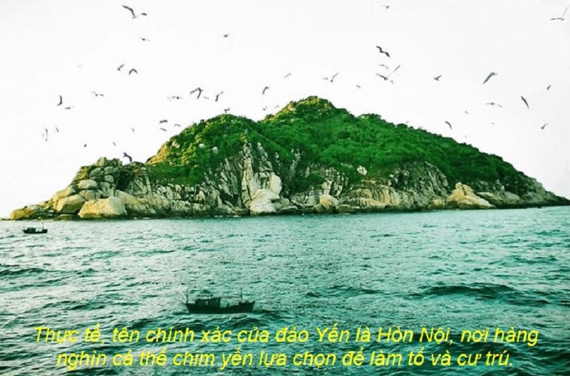 Đảo Yến Nha Trang sở hữu bãi biển đôi độc đáo, là nơi khai thác trữ lượng yến sào lớn nhất Việt Nam