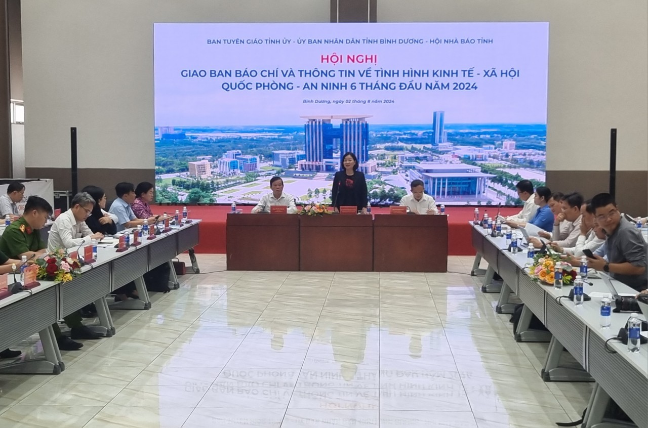 Bình Dương: Chú trọng tăng trưởng kinh tế và tích cực bảo vệ môi trường