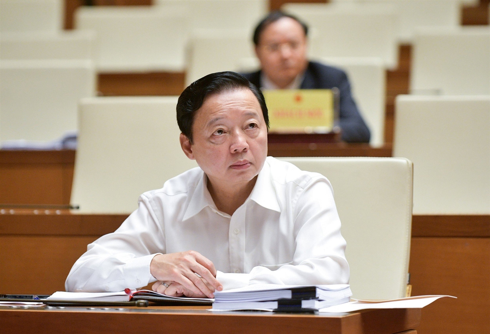 Ủy ban Thường vụ Quốc hội đề nghị các ĐBQH tiếp tục tham gia với tinh thần trách nhiệm cao vào việc hoàn thiện dự thảo Luật đất đai (sửa đổi)