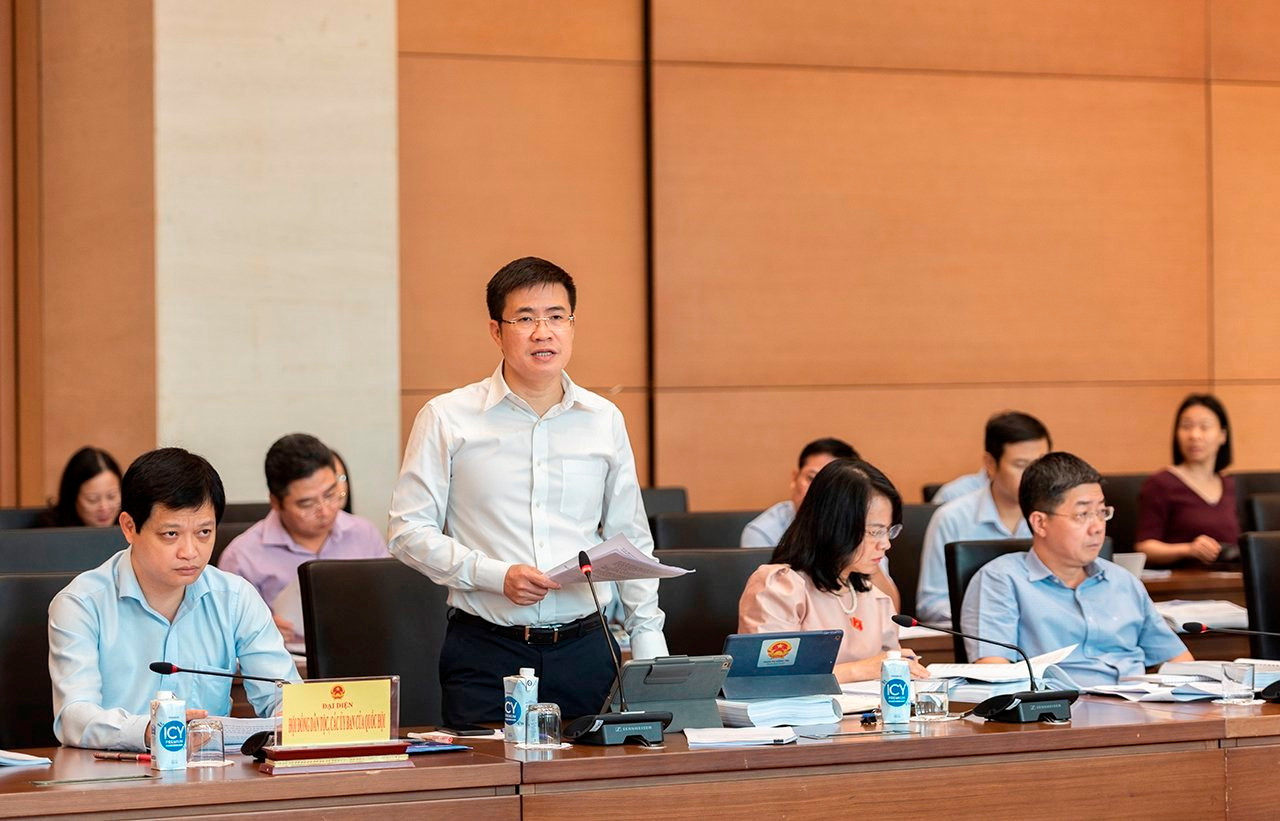 Thường trực Ủy ban Kinh tế họp thẩm tra sơ bộ dự án Luật Đất đai (sửa đổi)