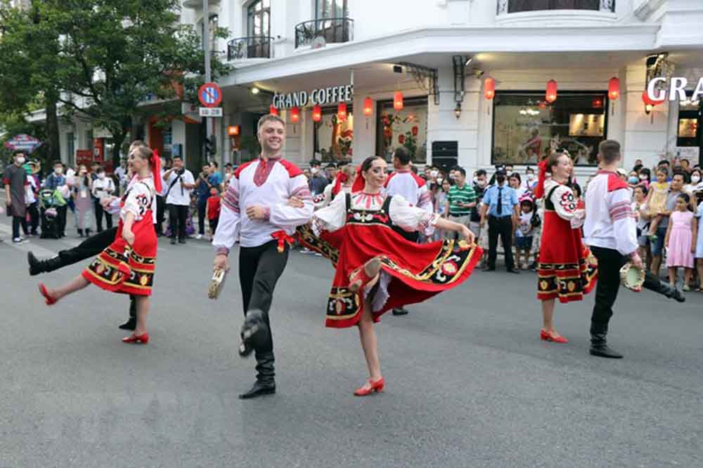 Festival Huế 2022: Rực rỡ sắc màu văn hóa trong lễ hội đường phố